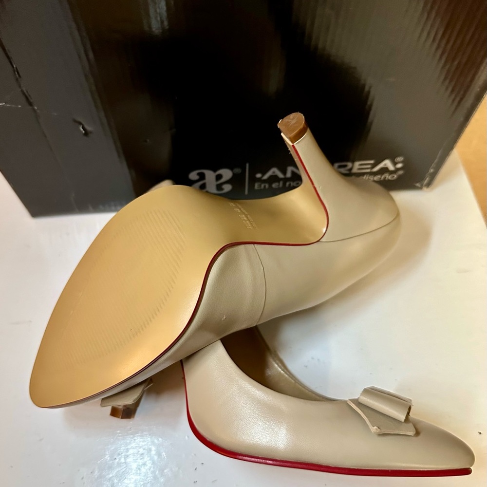Heels Beige Marca Andrea
